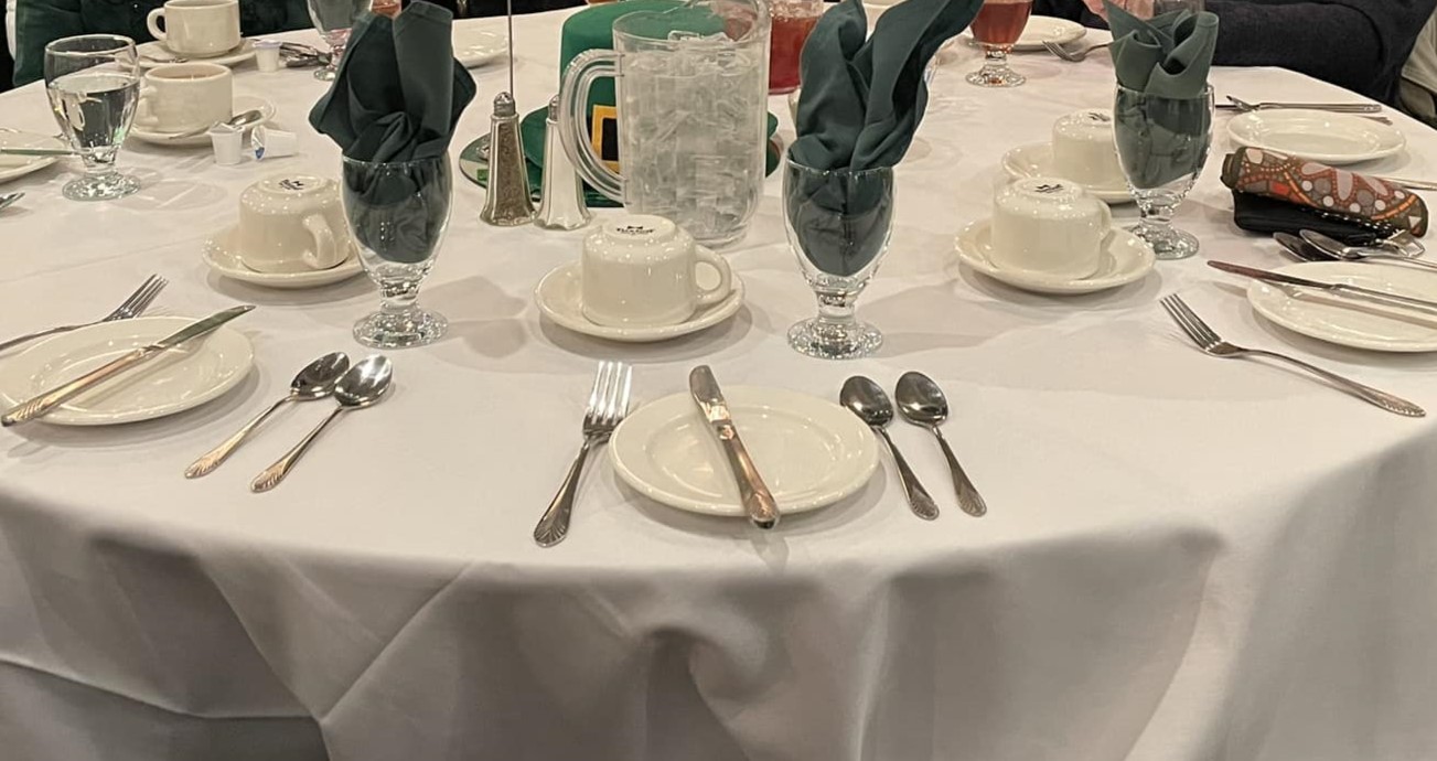 Senior St. Patricks Day dinner table