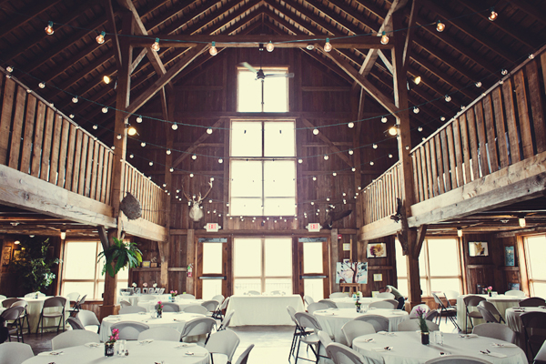 Rustic wedding themed decor in the Willohaven facility